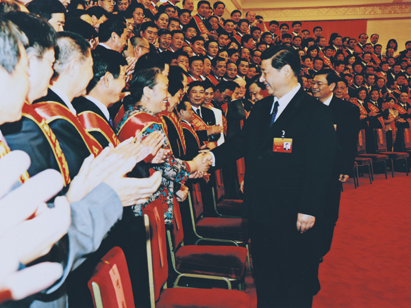 2011年8月15日，奇正集團獲“全國構(gòu)建和諧勞動關(guān)系先進代表”殊榮，作為甘肅唯一典型代表在大會交流經(jīng)驗，受到國家副主席習(xí)近平的親切接見。
