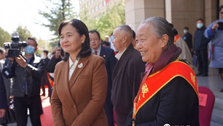 傳承精華，讓藏醫(yī)藥造福人民健康安全！